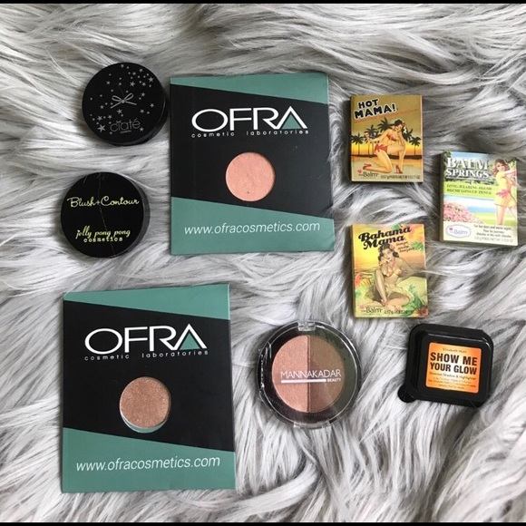 Makeup Bundle - Picture 2 of 5